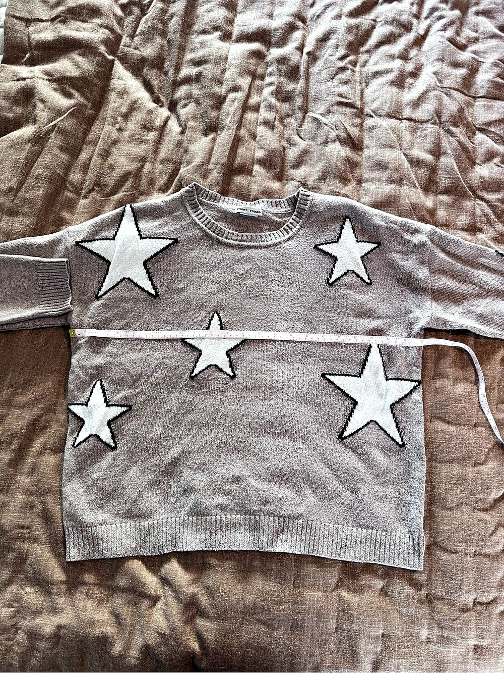 Sweet Romeo Star Sweater in Gray & White
